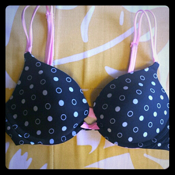 VS pushup bra