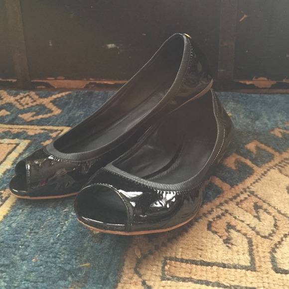New black Tory Burch peep toe flats