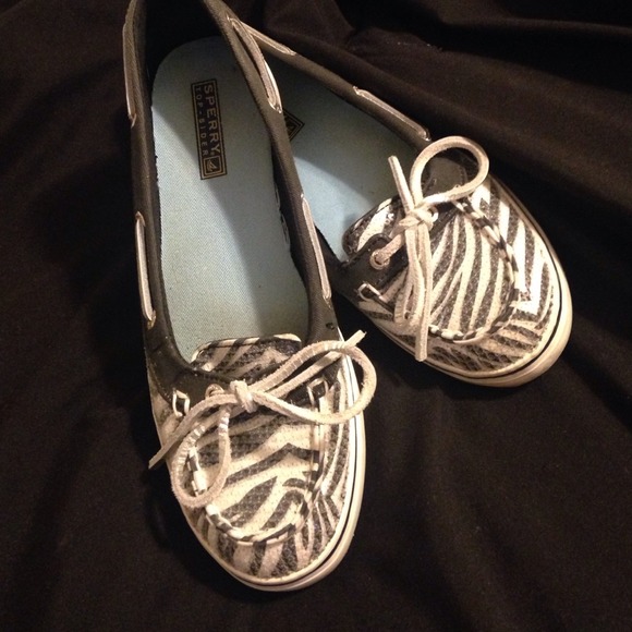 Zebra Sperry Top Sliders