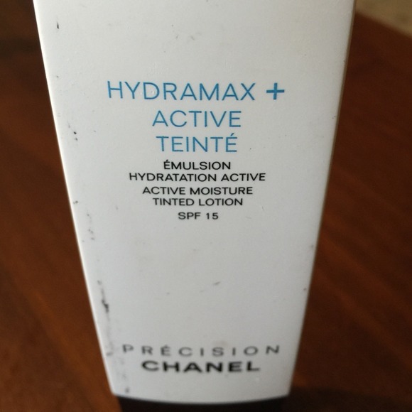 ONE OF A KIND** Tinted Lotion SPF 15