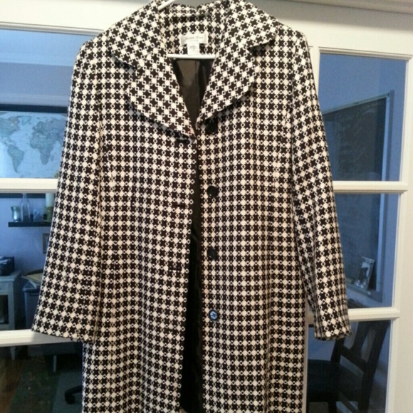 Houndstooth coat