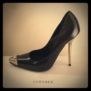 Versace Pumps