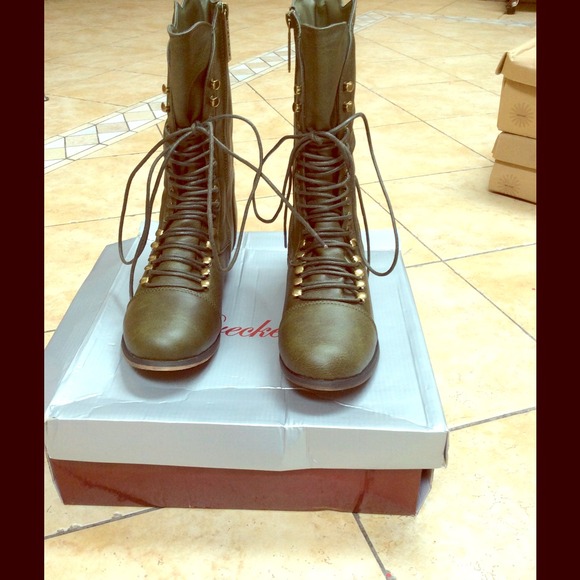 Breckelles Boots - Short army by viviglam 💜💞