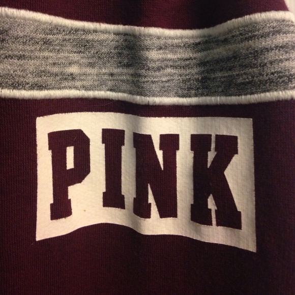 Maroon pullover - Picture 3 of 3