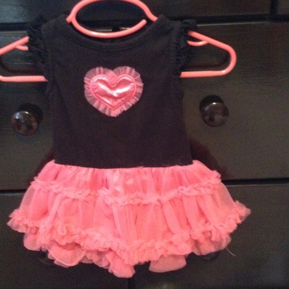 Ruffled onesie