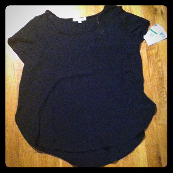 Black top with pocket on chest