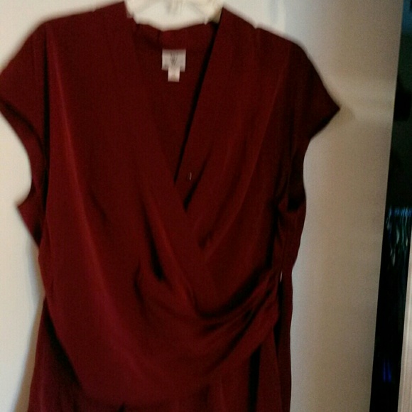 Red top - Picture 3 of 3