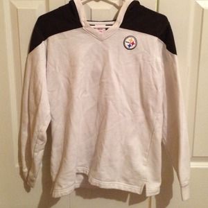 Black and White Steelers Sweatshirt