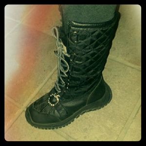 Apple Bottom faux fur lined Combat Bootys ;-).