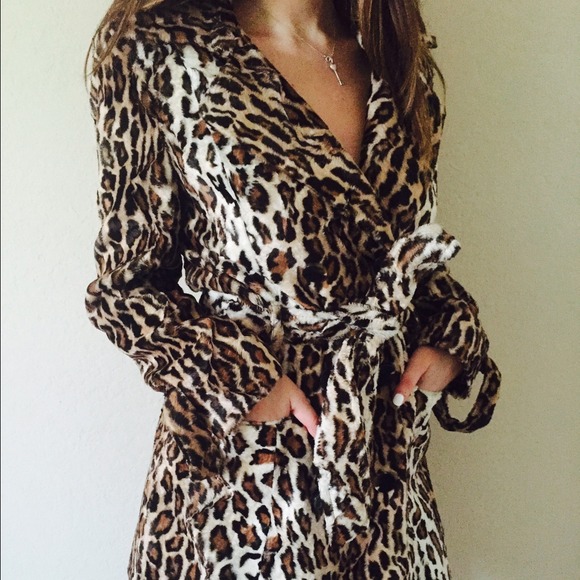 💯 Cache leopard print coat