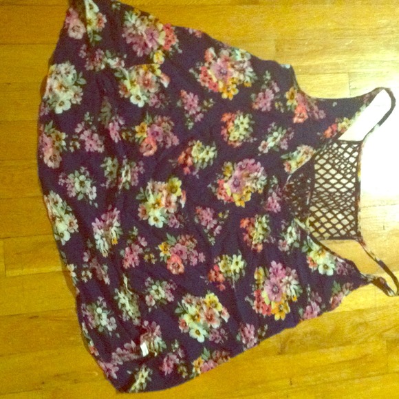 Tank - Picture 1 of 2