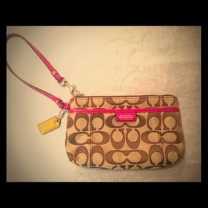 COACH wristlet /clutch