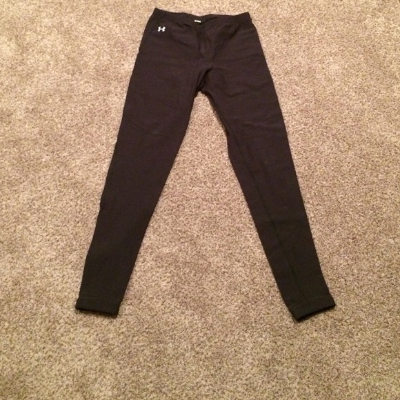 🎉🎉PRICE REDUCED Under Armour women's pants