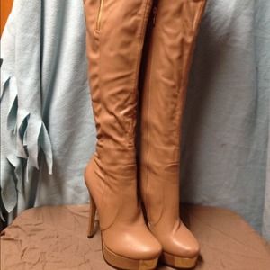 H by Halston by Bakers light tan OTK boots