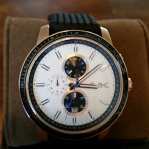 🔹SOLD🔹Michael Kors watch Rose gold