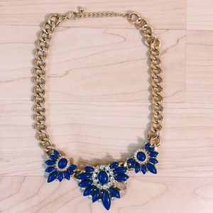 🎉REDUCED🎉 Blue and Rose Gold statement necklace