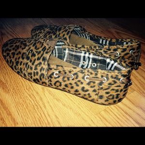 Cheetah print shoes