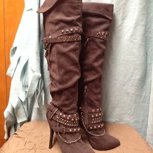 Bakers knee high Rockstar gray boots