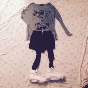 Forever 21 Twist Disney Collection Top