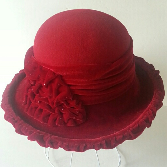 Reduce Price!  Vintage Red Velvet Felt Hat main image 4
