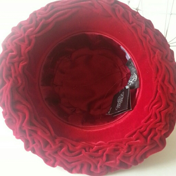 Reduce Price!  Vintage Red Velvet Felt Hat main image 3