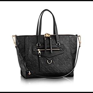 Louis Vuitton lumineusse PM empreinte.