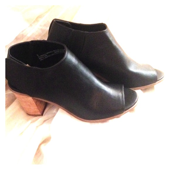 Black peep toe booties