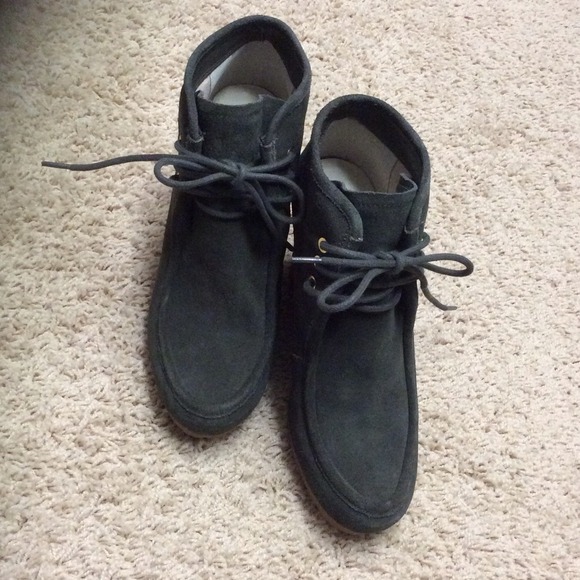 Michael Kors olive booties