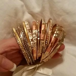 Amrita Singh bangle set