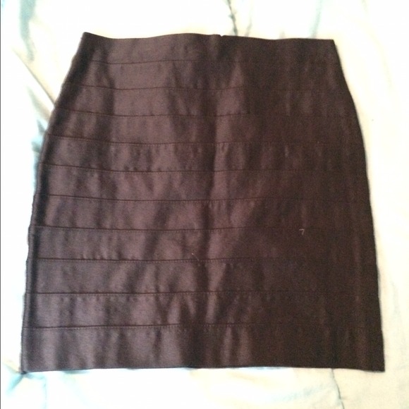 Black tight skirt