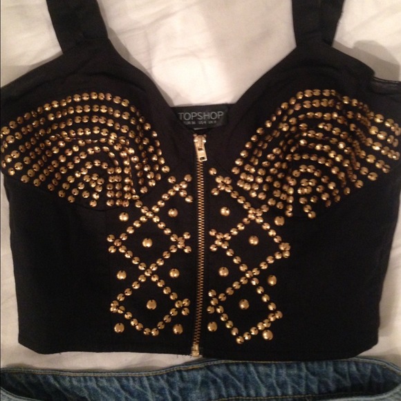 Gold studded black crop top - Picture 2 of 3