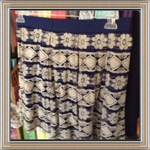 Beige lace blue lining flirty skirt