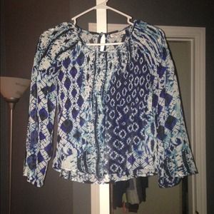 Tie dye patterned crop shirt