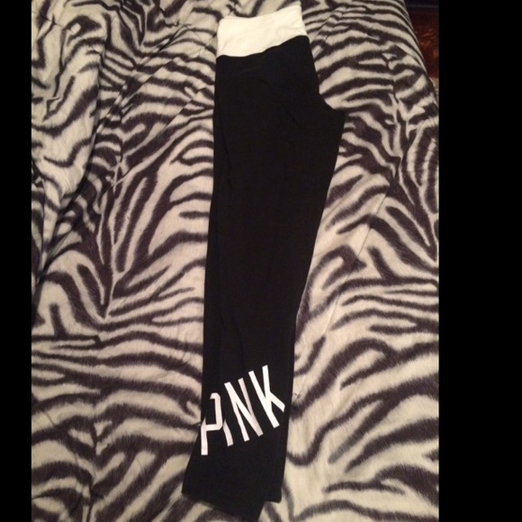 Victoria's Secret/Pink yoga leggings