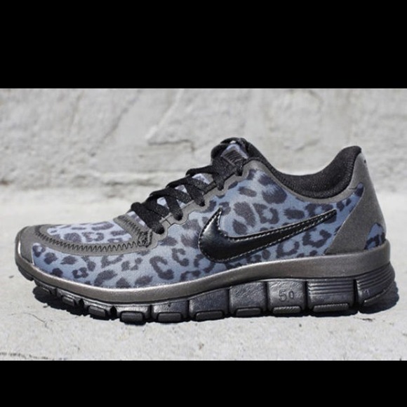 Nike free 5.0 v4 leopard