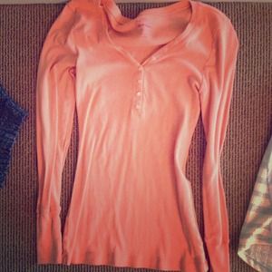 Old Navy peach fitted long sleeve basic tee
