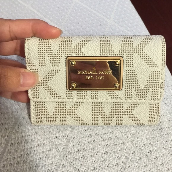 Michael Kors wallet