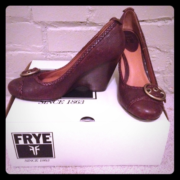 Frye Hannah Pump-Size 8