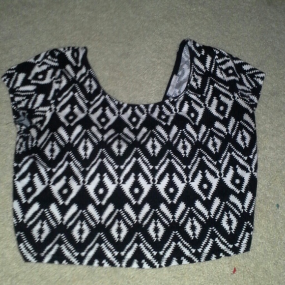 Black and white crop top
