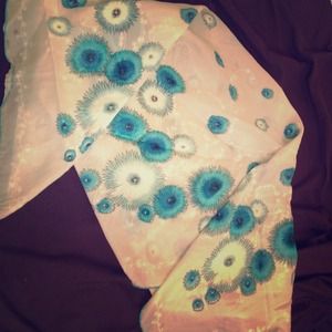 Gorgeous dandelion scarf