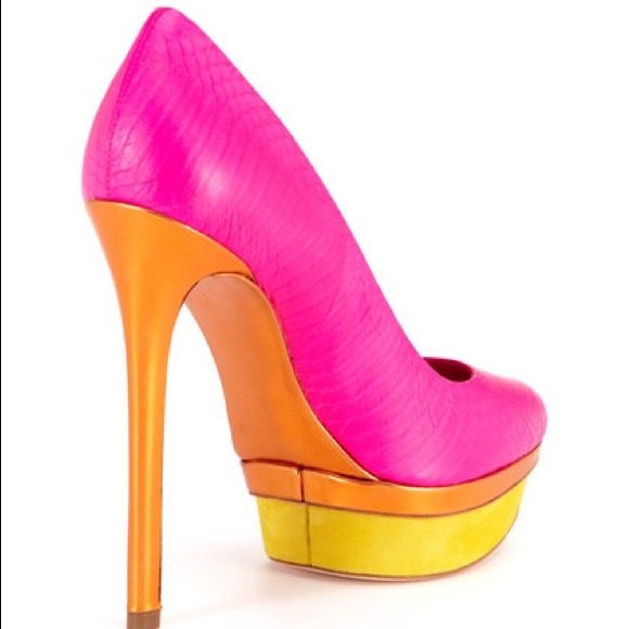 B. Brian Atwood. Pink, new leather pumps