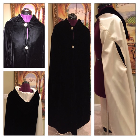 🎉2xHP🎉 Vintage Hooded Black Velvet Opera Cape - Picture 1 of 2