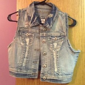 Wet Seal jean vest - never been worn