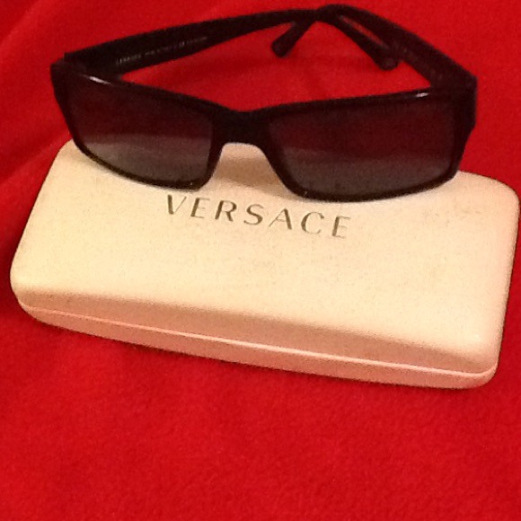 Versace Accessories - Versace black sunglasses.No Scratches. Authentic
