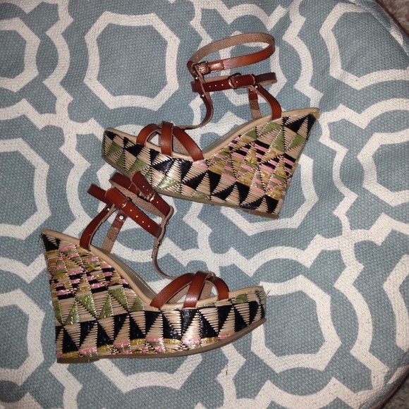 Just fab wedges. Tribal print