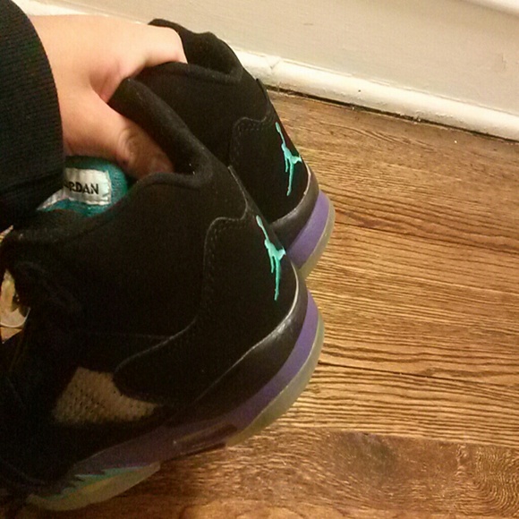 Jordan 5 Black Grapes - Picture 3 of 3