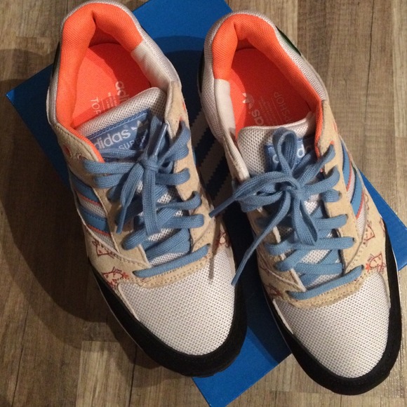 [SOLD] HP 🎉 Topshop x Adidas ltd edition sneakers - Picture 3 of 4