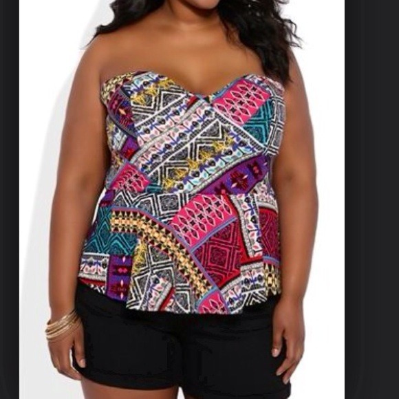 🌀Multi-Color Strapless Top🌀