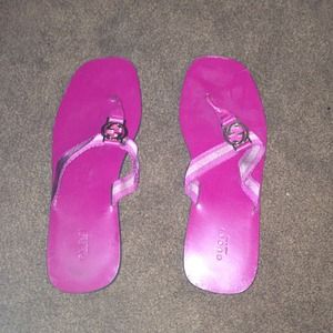 Gucci fuschia sandal. Size 38