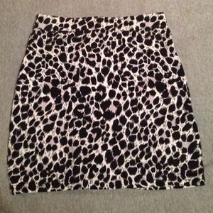 Cheetah pencil skirt size 4